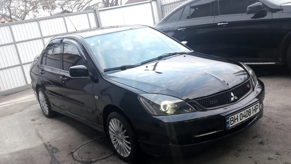 Mitsubishi Lancer Ralliart 1.6 3