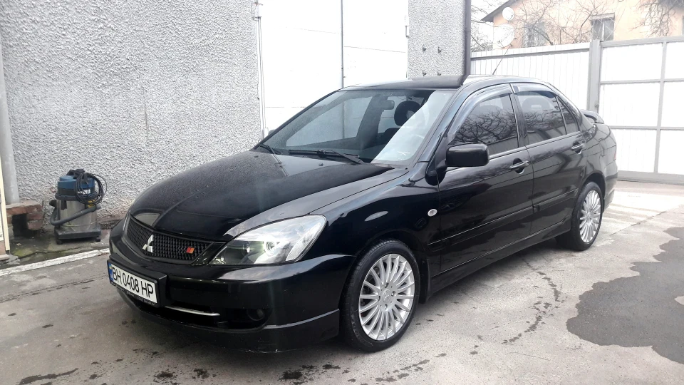 Mitsubishi Lancer Ralliart 1.6 4