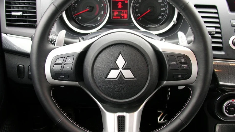 Mitsubishi Lancer Ralliart 2.0T AWD SST 3