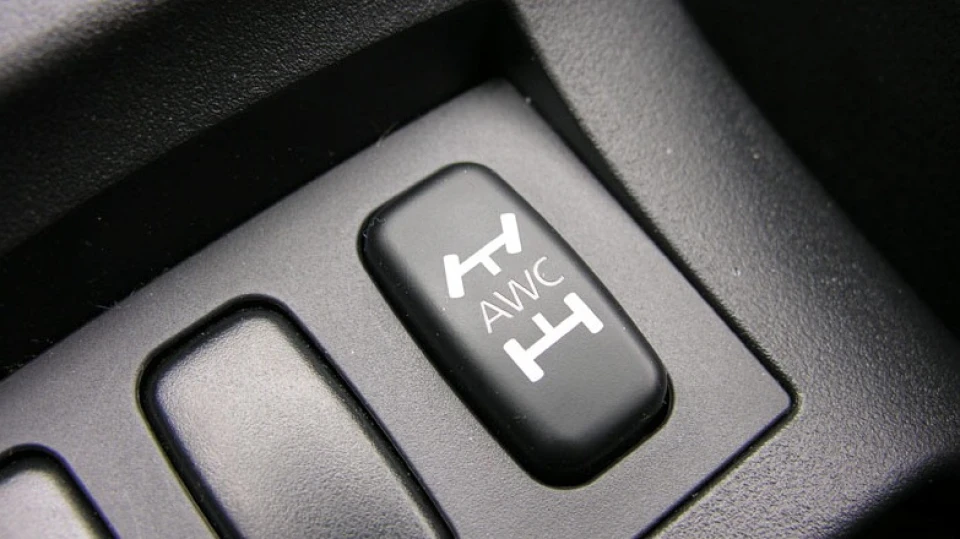 Mitsubishi Lancer Ralliart 2.0T AWD SST 4