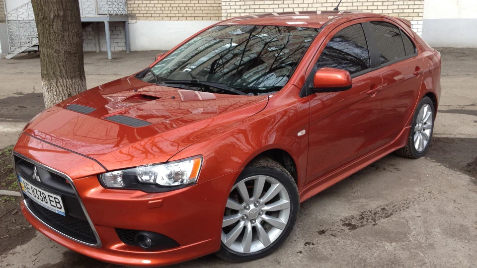 Mitsubishi Lancer Ralliart ОГОООООНЬ