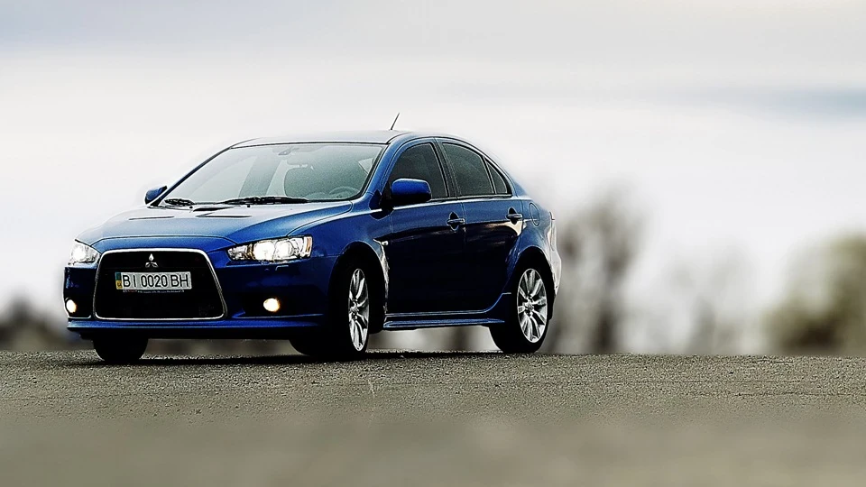 Mitsubishi Lancer Ralliart Sportback 3