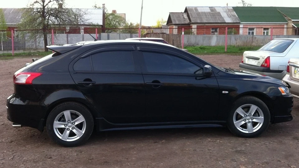 Mitsubishi Lancer Sportback 五 5