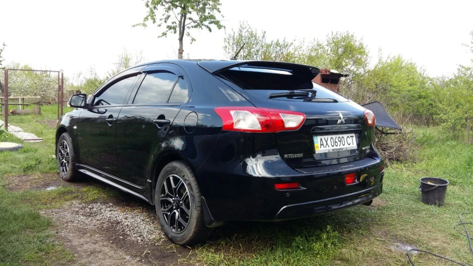 Mitsubishi Lancer Sportback 4