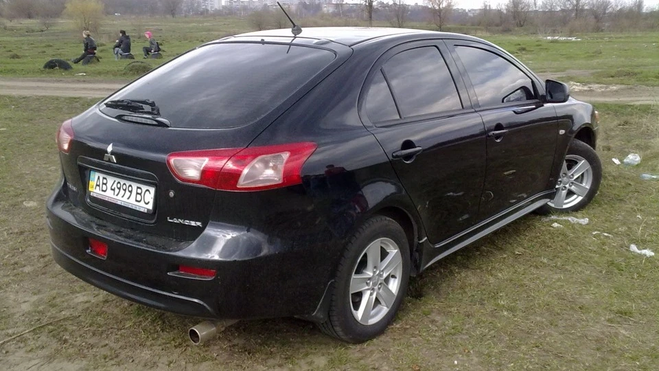 Mitsubishi Lancer Sportback 1.8 МТ 3