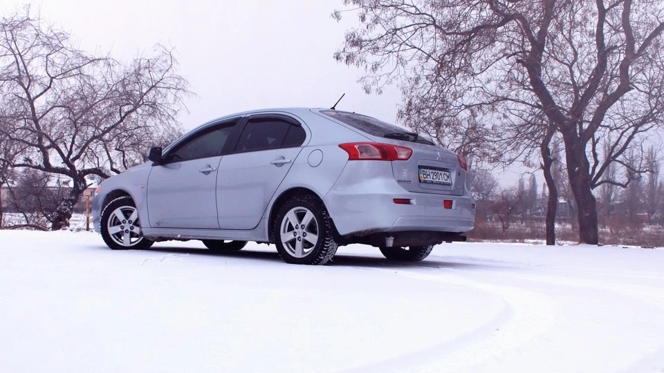 Mitsubishi Lancer Sportback ® SWALLOW 3