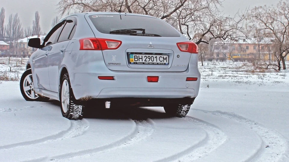 Mitsubishi Lancer Sportback ® SWALLOW 5