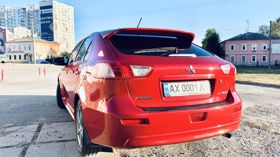 Mitsubishi Lancer Sportback Злісний Мітсубан 5