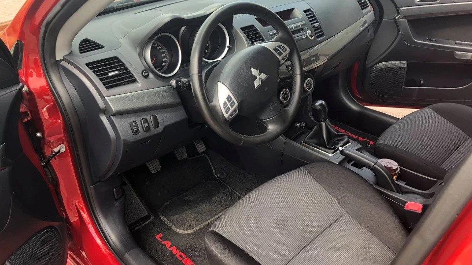 Mitsubishi Lancer 2
