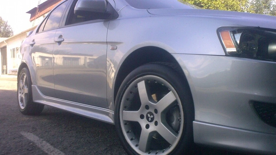 Mitsubishi Lancer 3