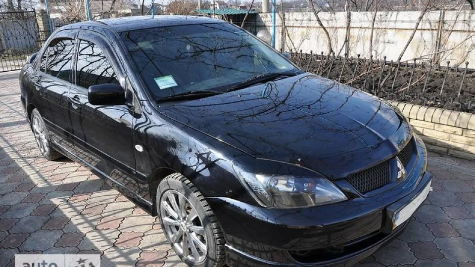 Mitsubishi Lancer 2