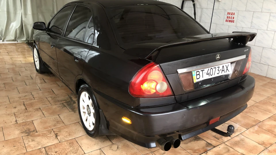 Mitsubishi Lancer 2