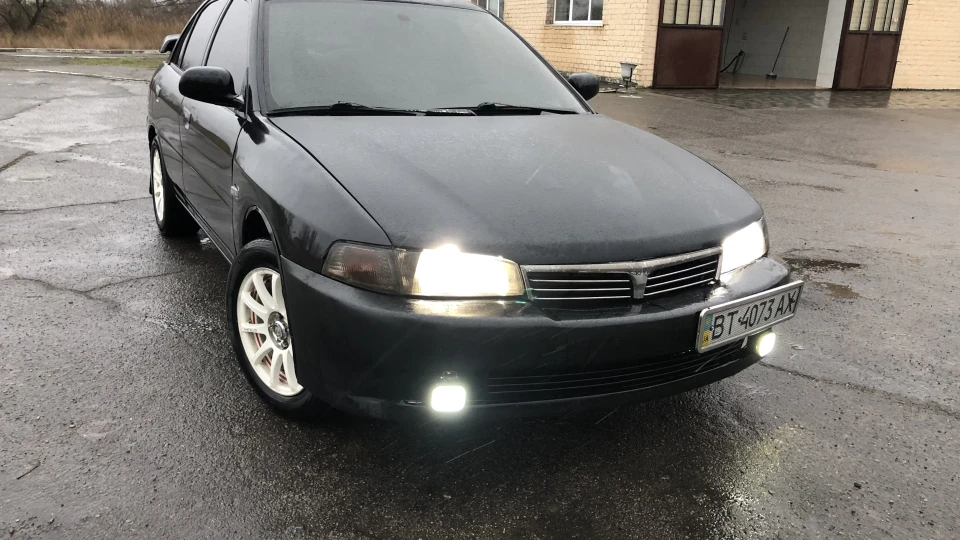 Mitsubishi Lancer 4