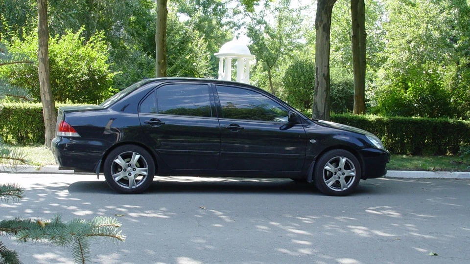 Mitsubishi Lancer 3