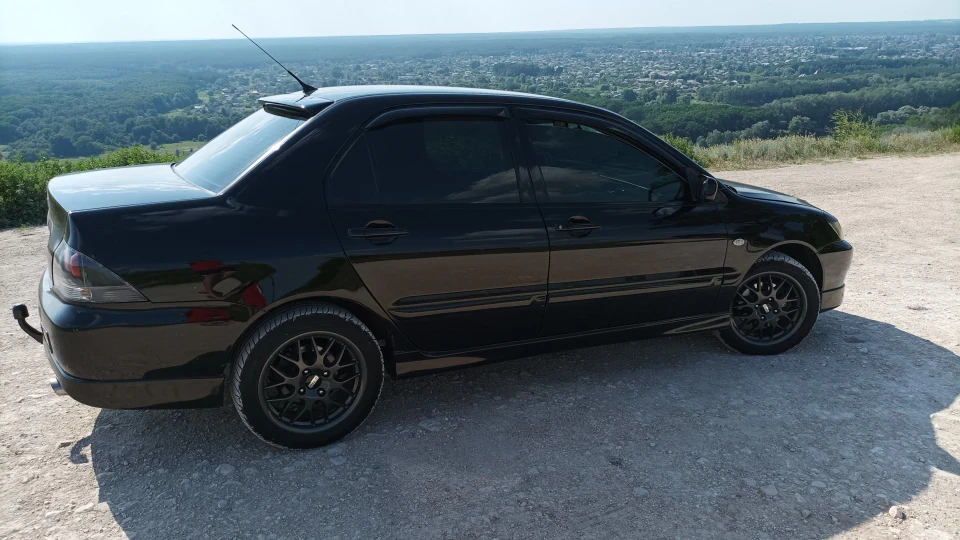Mitsubishi Lancer 2