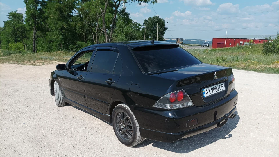 Mitsubishi Lancer 3