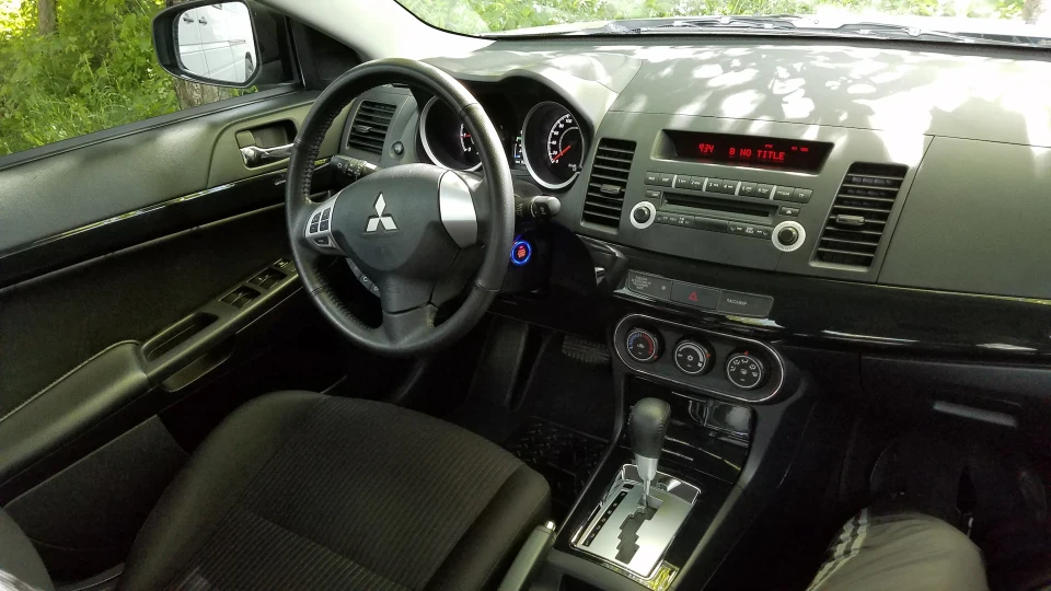 Mitsubishi Lancer 2