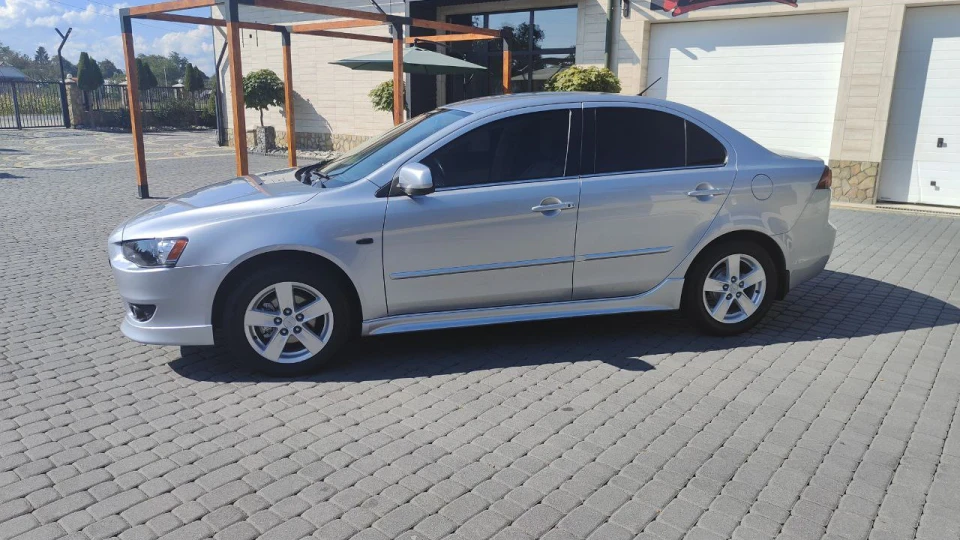 Mitsubishi Lancer 3