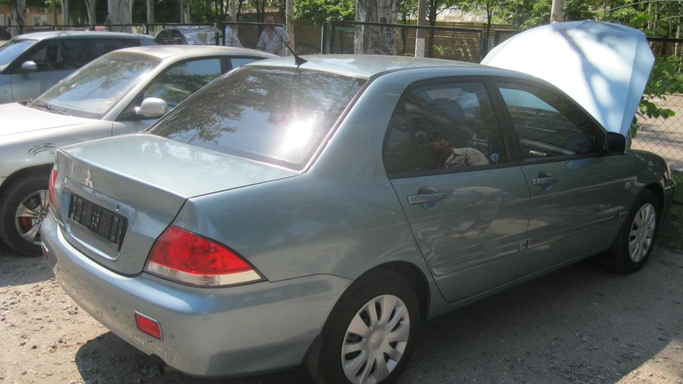 Mitsubishi Lancer