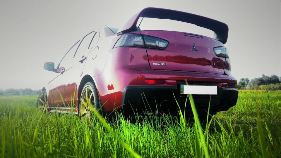 Mitsubishi Lancer 4