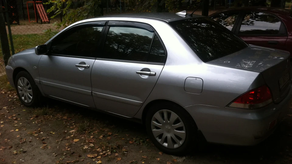 Mitsubishi Lancer 2