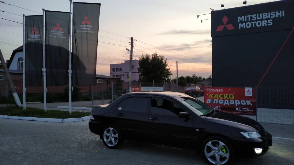 Mitsubishi Lancer