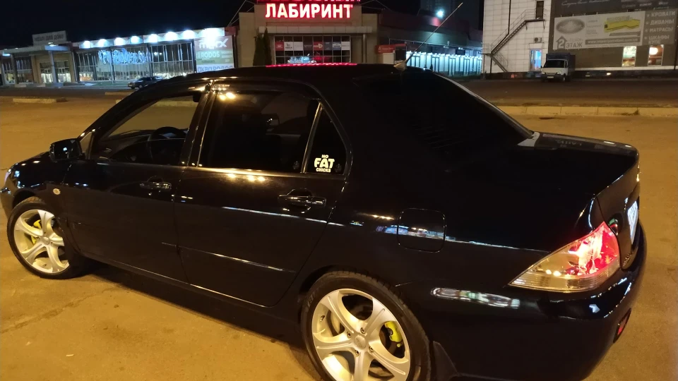 Mitsubishi Lancer 2