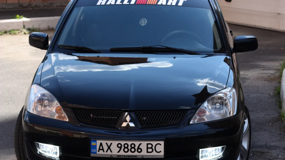 Mitsubishi Lancer 4