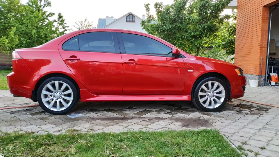 Mitsubishi Lancer