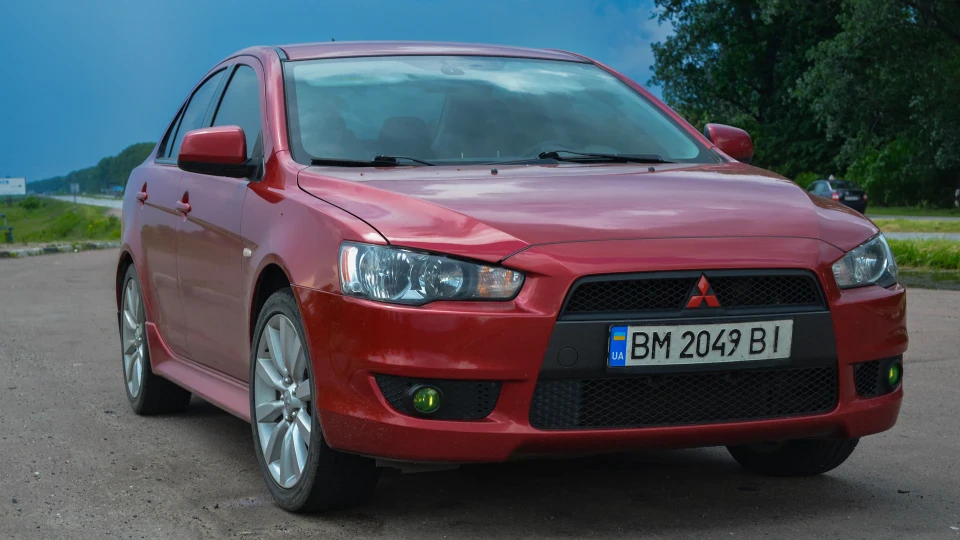 Mitsubishi Lancer 2