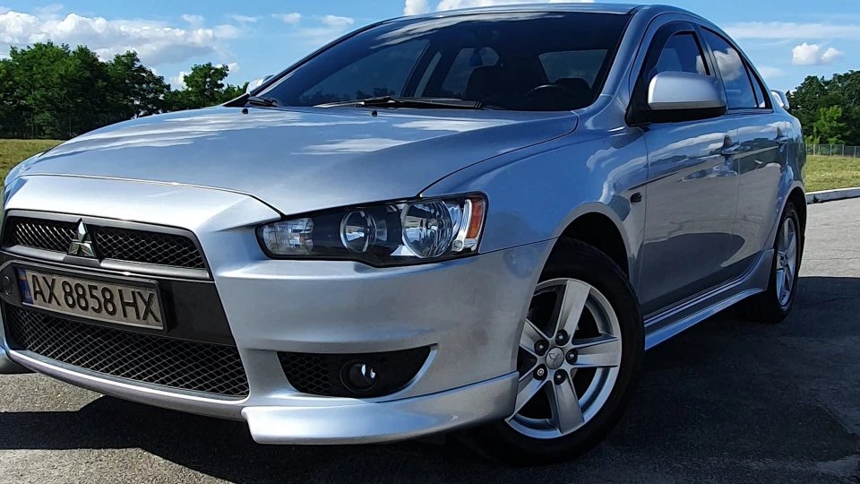 Mitsubishi Lancer 2