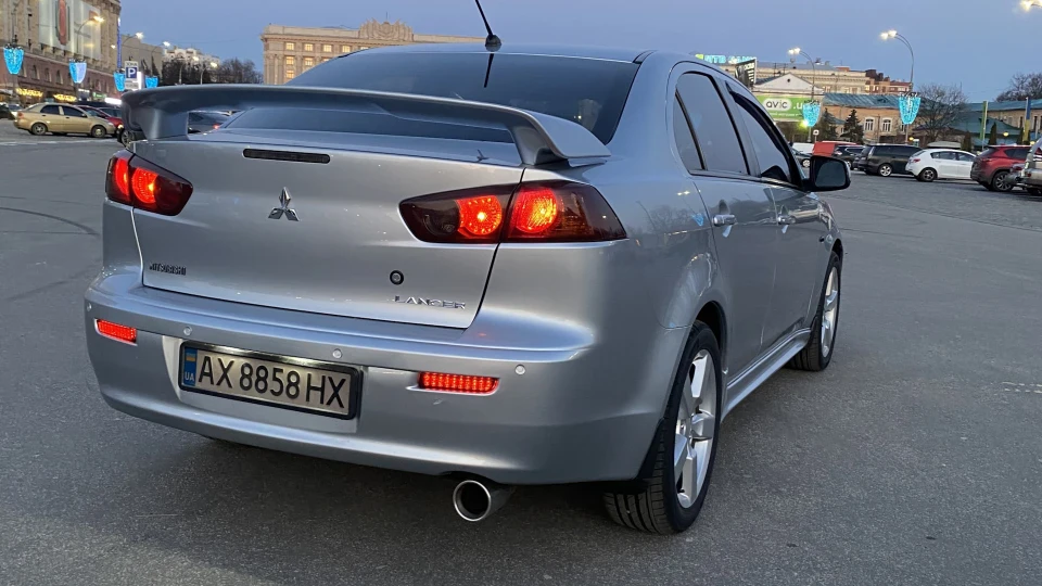 Mitsubishi Lancer 3