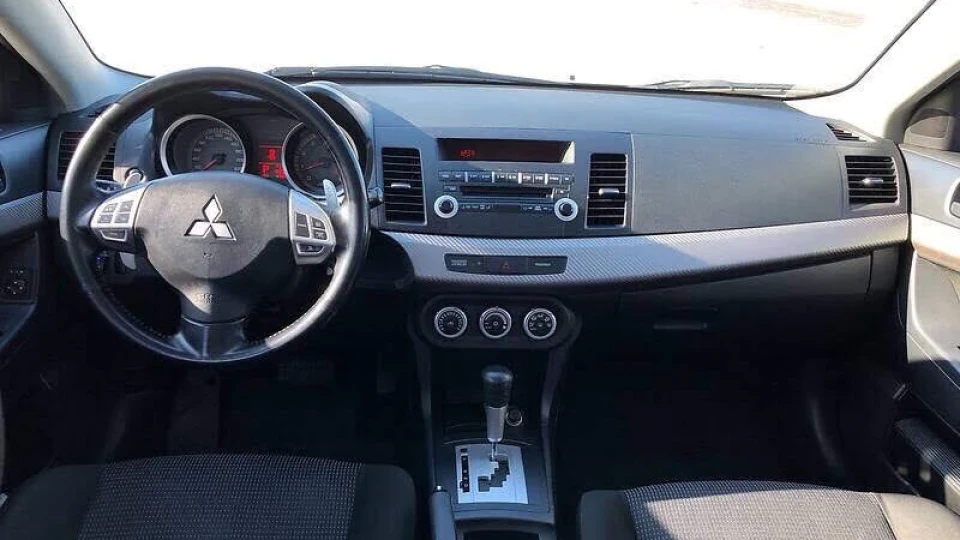 Mitsubishi Lancer 5