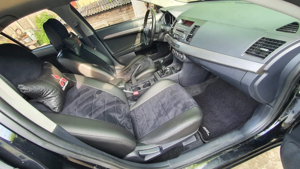 Mitsubishi Lancer 3