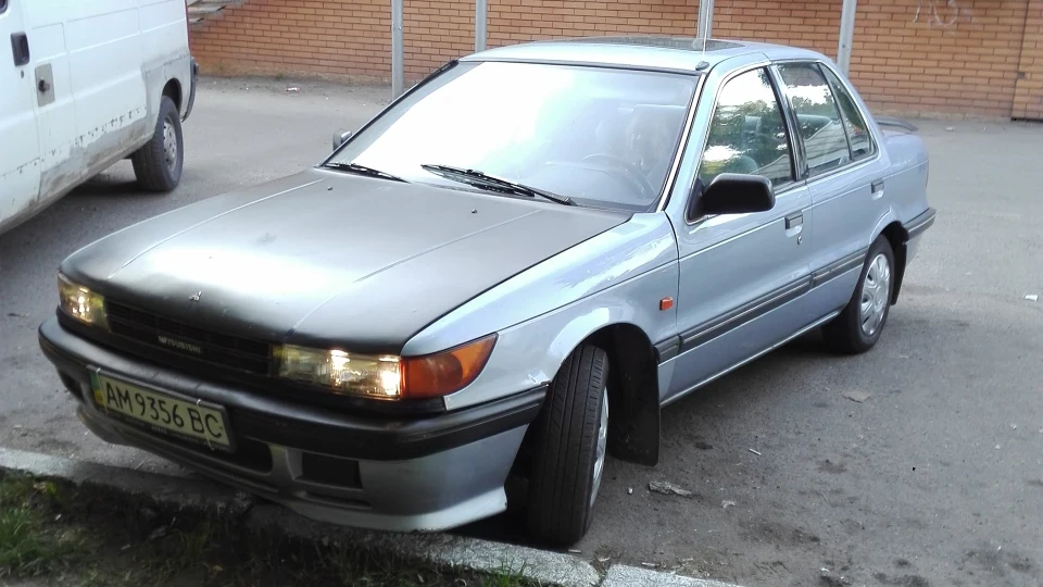 Mitsubishi Lancer 3