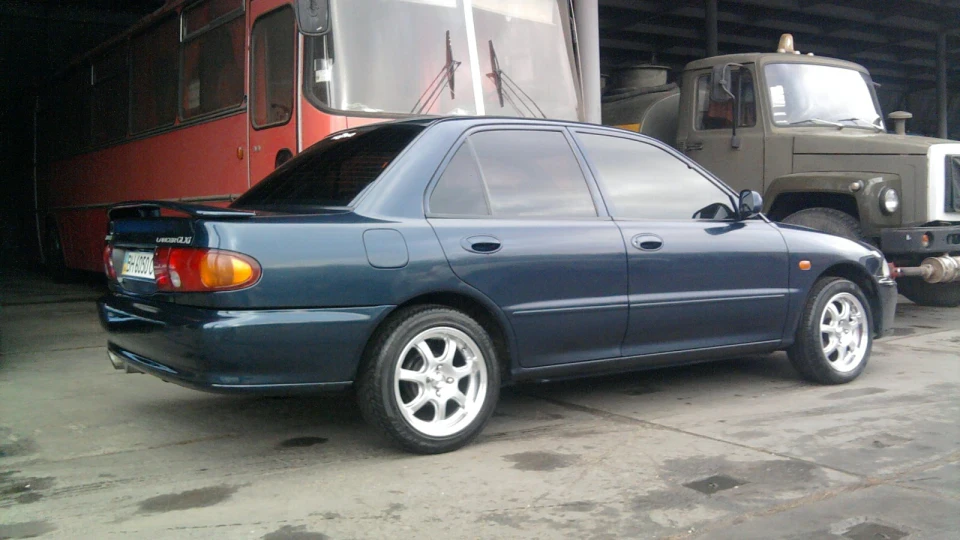 Mitsubishi Lancer 3