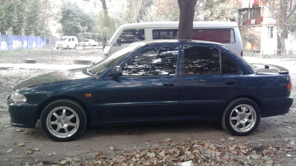 Mitsubishi Lancer 4