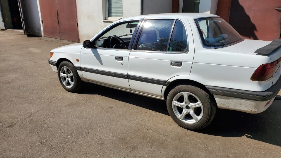 Mitsubishi Lancer 2
