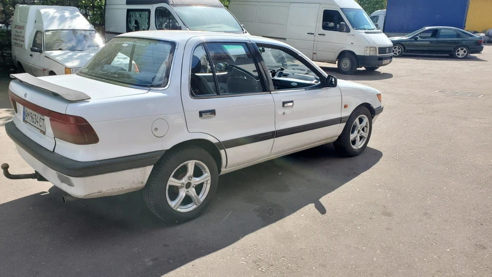 Mitsubishi Lancer 3