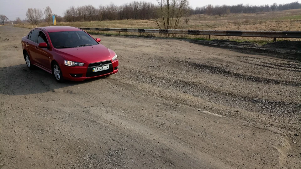 Mitsubishi Lancer 2
