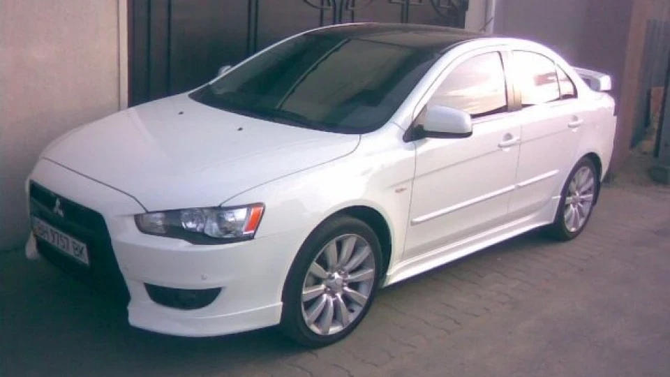 Mitsubishi Lancer 5