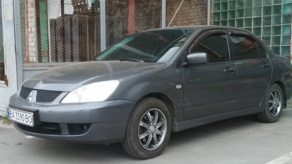 Mitsubishi Lancer 2