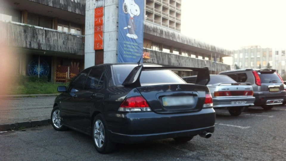 Mitsubishi Lancer 2