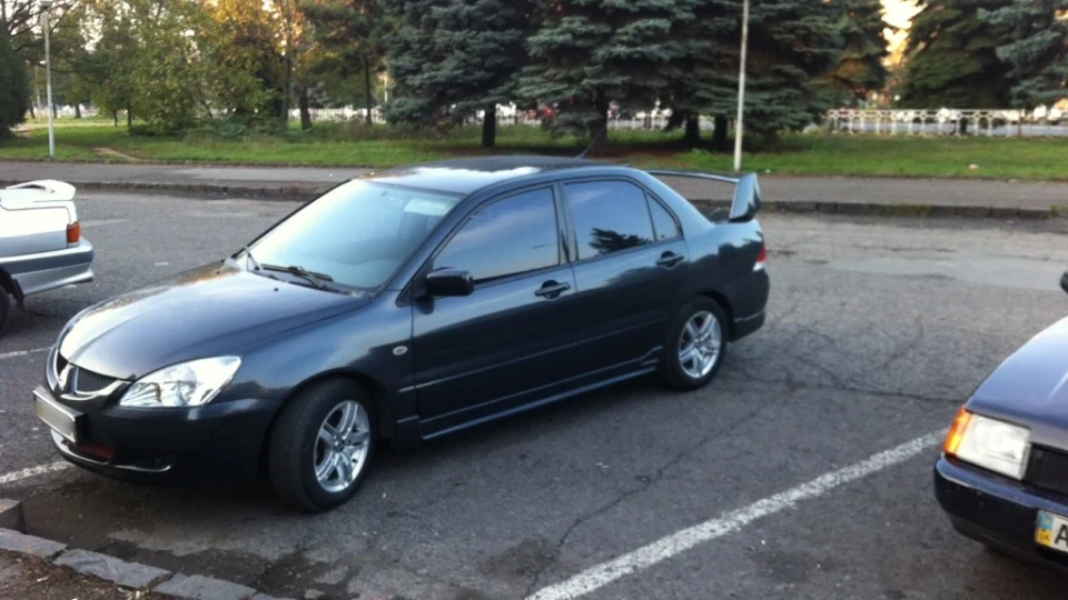 Mitsubishi Lancer 3
