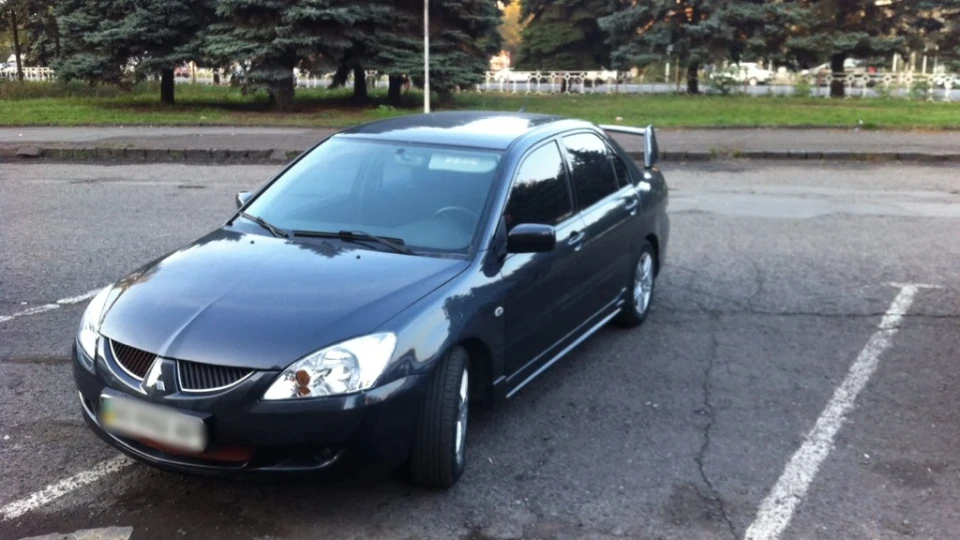 Mitsubishi Lancer 4