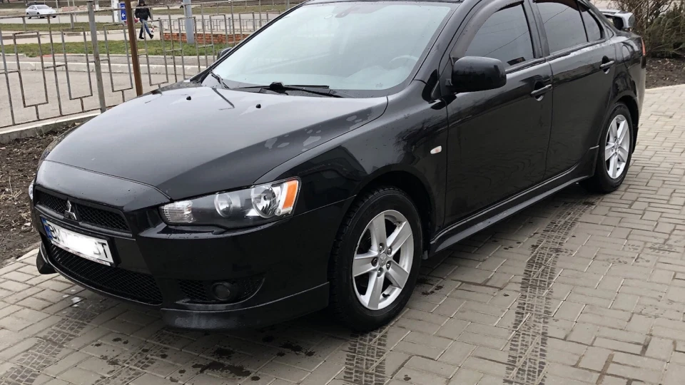 Mitsubishi Lancer