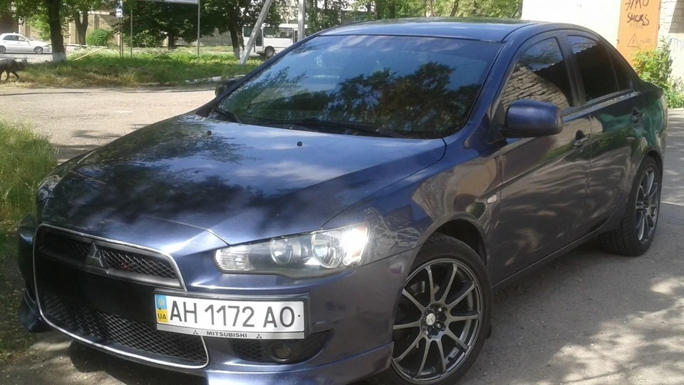 Mitsubishi Lancer 2