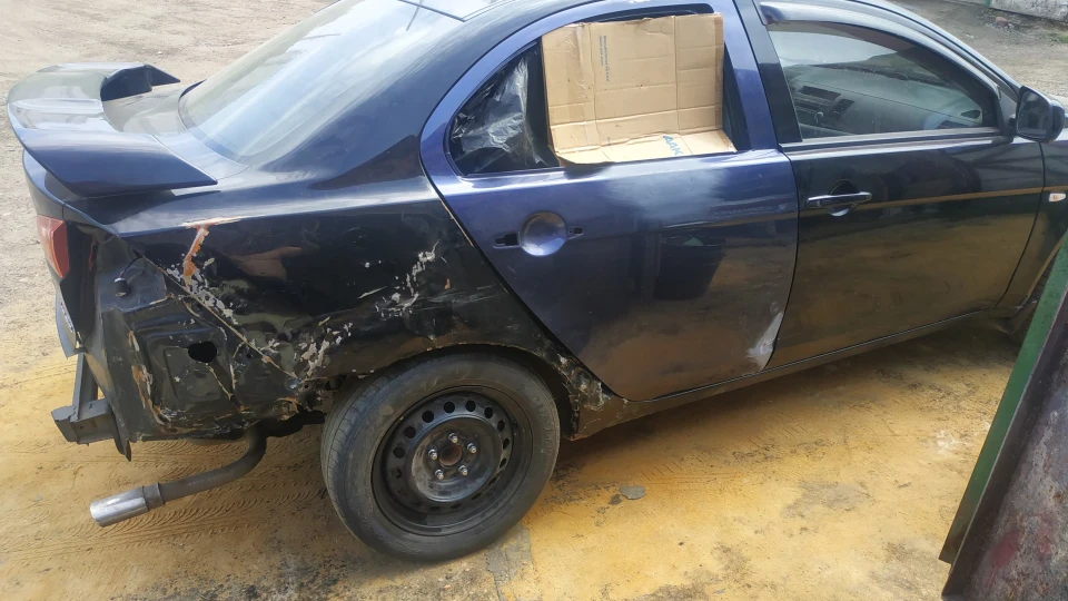 Mitsubishi Lancer 3