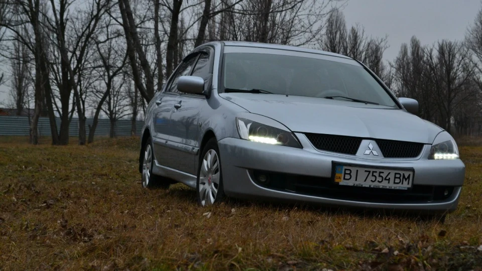 Mitsubishi Lancer 3