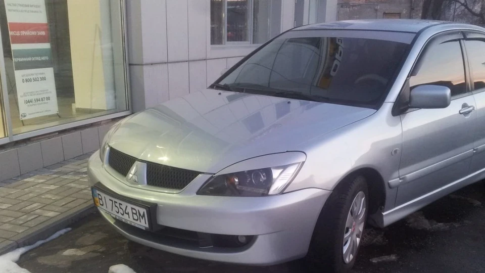 Mitsubishi Lancer 4